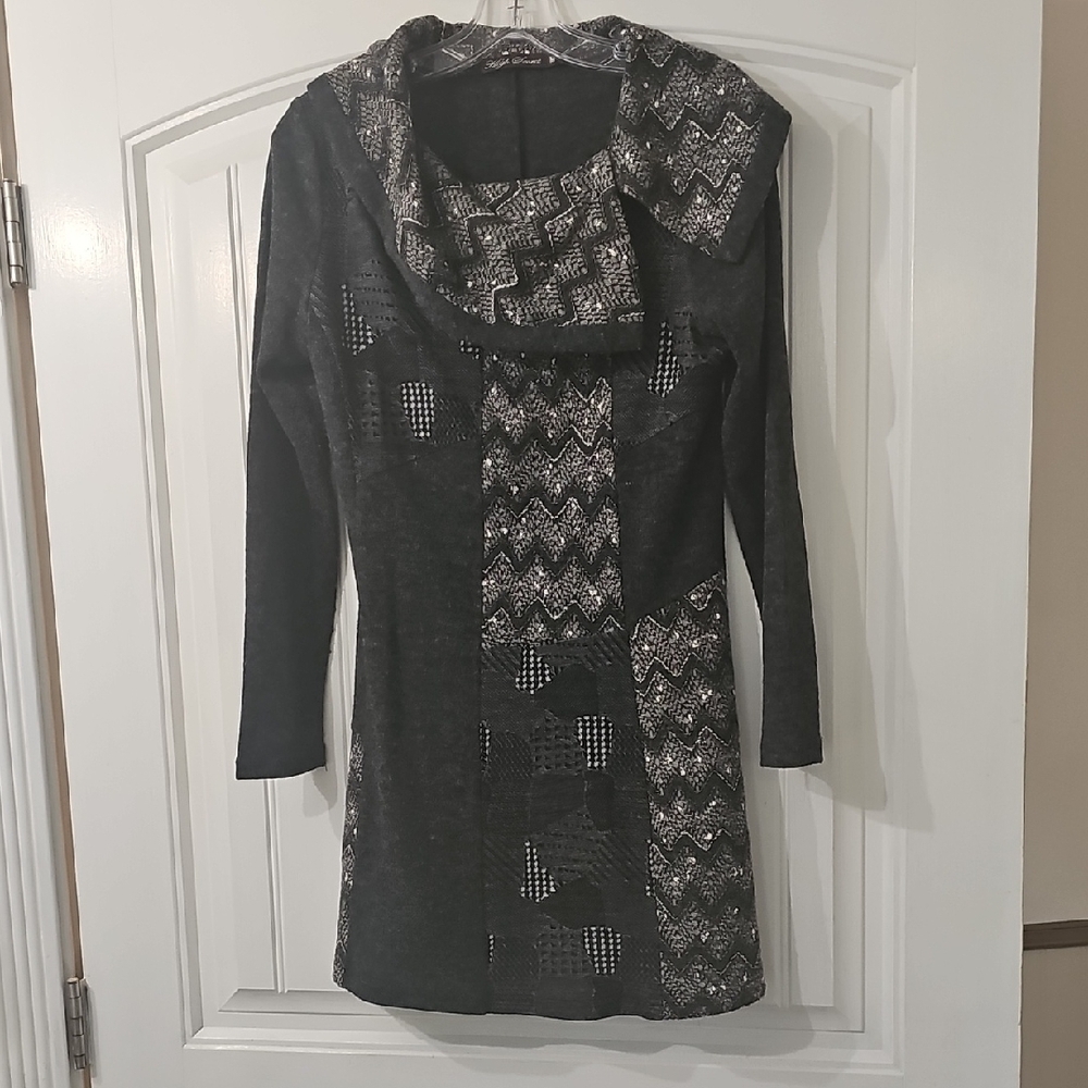 Black and Gray Long Sleeve Dress